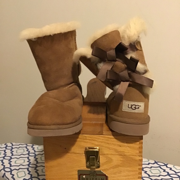 🔥Best Offer, UGG size USA 5, great condition, see pictures - Picture 1 of 2